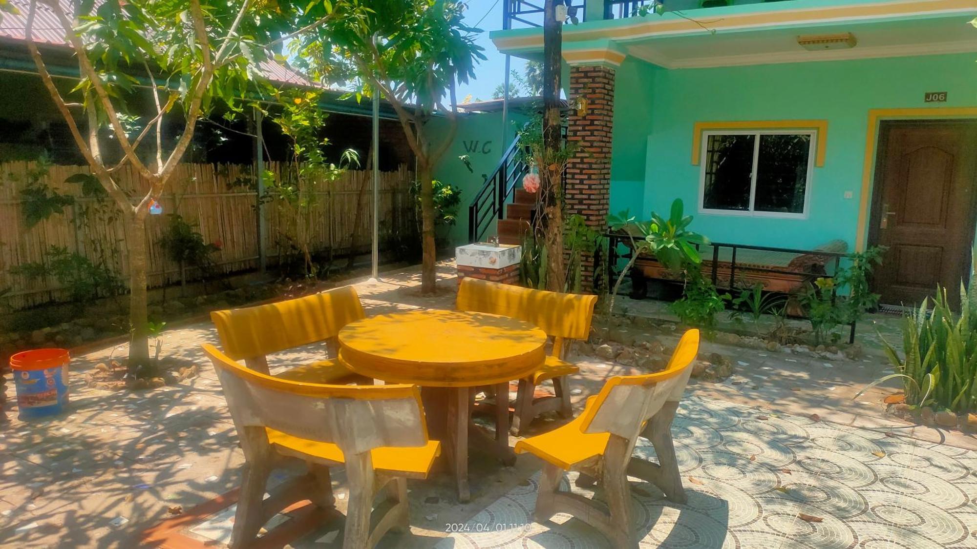 Mabuhay Guesthouse Kampot Exterior photo
